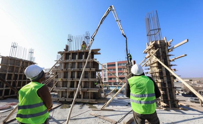 "İnşaat sektörü günlük 2 bin TL’ye çalışacak usta bulamıyor"