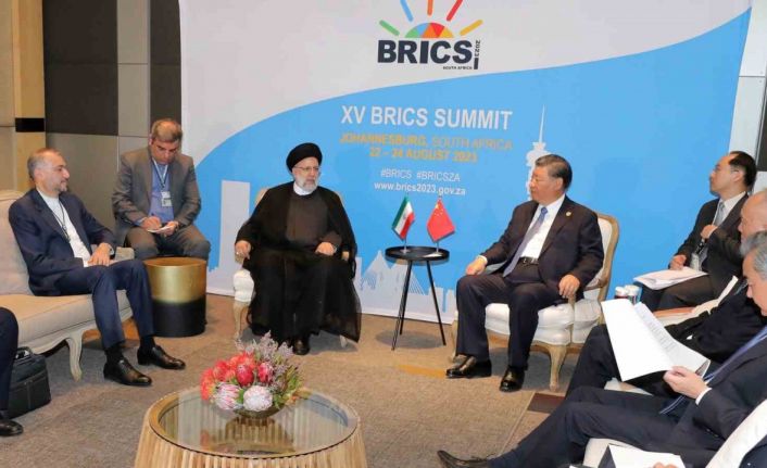 İran Cumhurbaşkanı Reisi, Çin Devlet Başkanı Xi ve Hindistan Başbakanı Modi ile görüştü