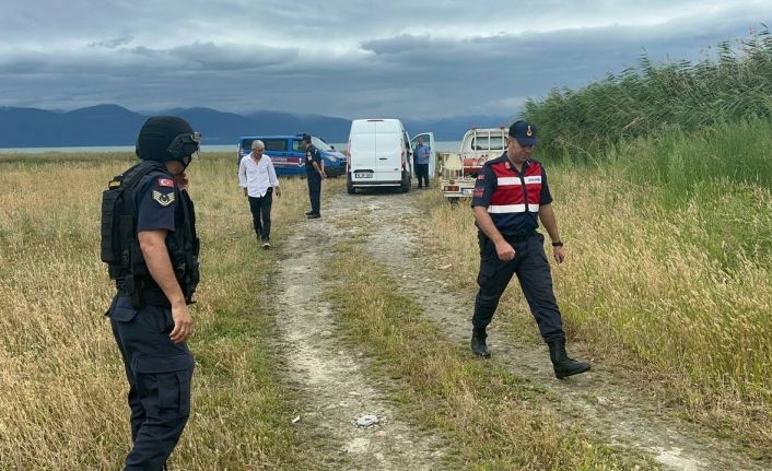 İznik Gölü’nde top mermisi bulundu