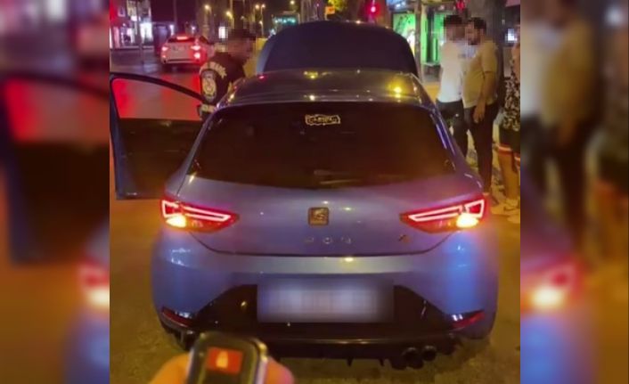 Kadıköy’de denetimlerde 580 araç kontrol edildi, 214 bin TL ceza kesildi