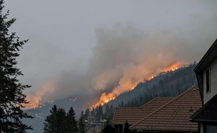Kanada’da yangın felaketi sürüyor: British Columbia’da 36 bin kişi için tahliye alarmı