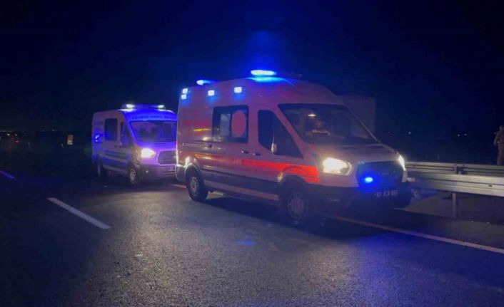 Kaza yapanların yardımına gidenlerin arasına başka bir araç daldı: 3 ölü, 7 yaralı
