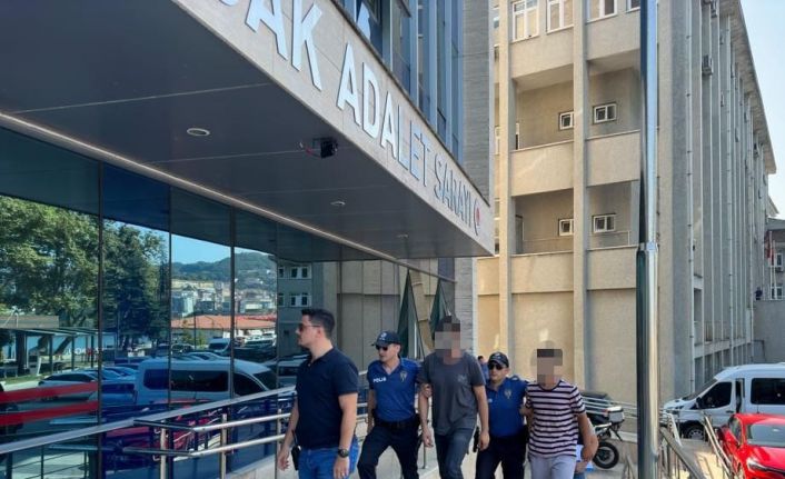 Kendilerini banka görevlisi olarak tanıtıp 120 bin lira dolandıran 2 kişi tutuklandı