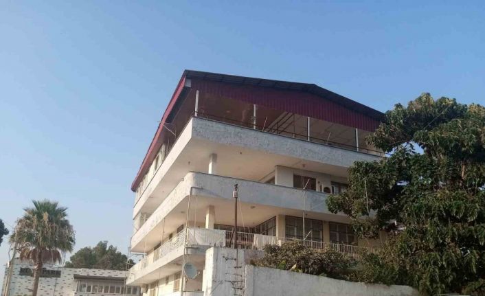 Kendini avukat olarak tanıtan kişiyi bıçakla öldürdü, ağaçlık alana kaçıp tabancayla intihar etti