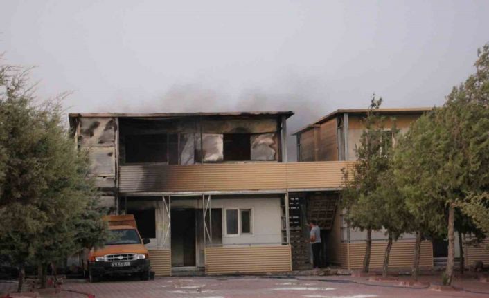 Kilis’te ormanlık alanda çıkan yangın söndürüldü