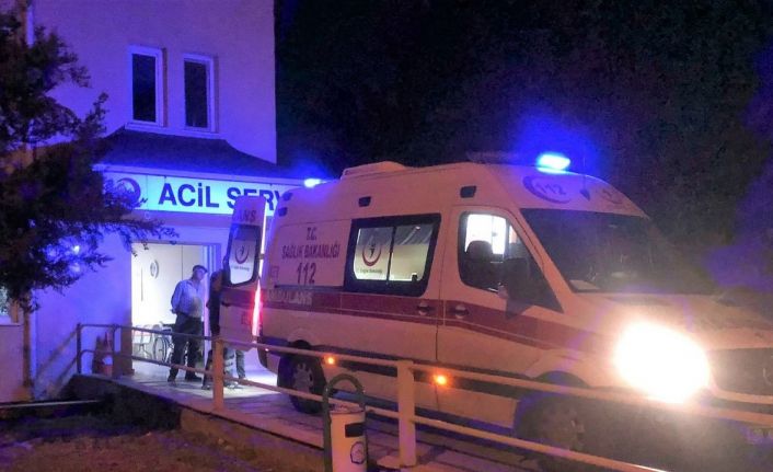 Kıraathaneci iki akraba arasında çıkan bıçaklı kavgada kan aktı: 1 yaralı