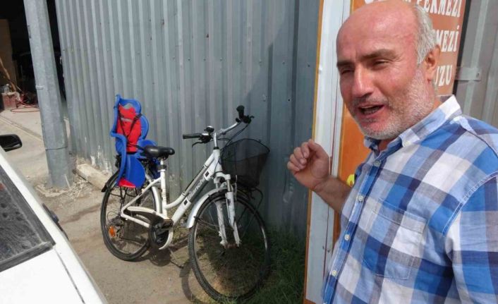 Lastikleri patlamış eski bisikleti bırakıp, 6 bin TL’lik son model bisikleti çaldı