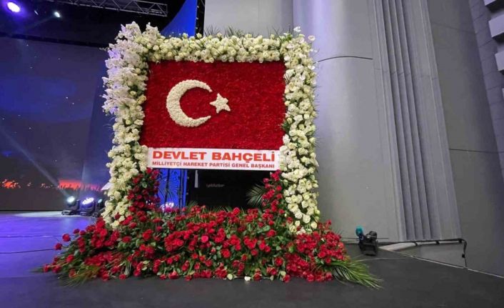 MHP Genel Başkanı Bahçeli’den AK Parti’nin 22’nci kuruluş yıldönümüne özel çiçek