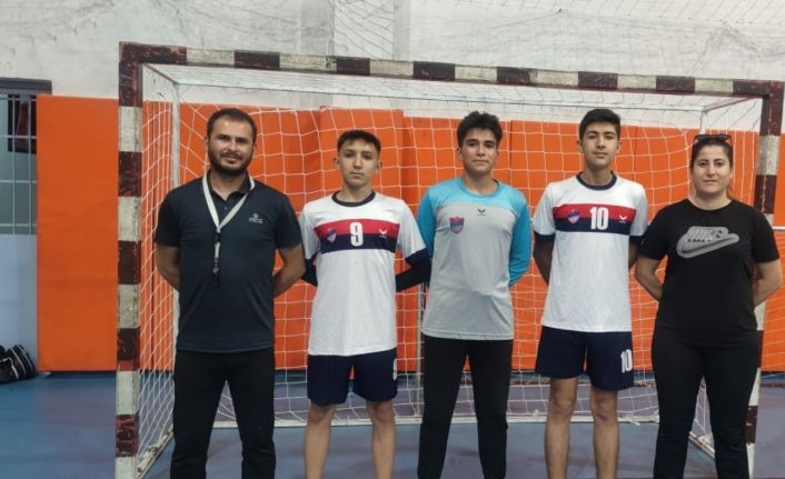 Niğde Belediyesi Hentbol takımından milli takıma üç oyuncu seçildi