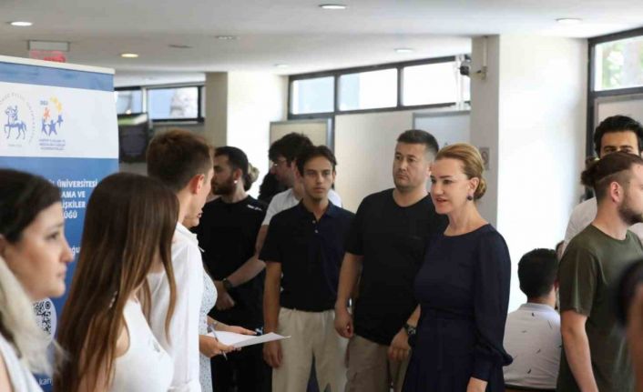 Okul birincilerinin gözdesi DEÜ oldu