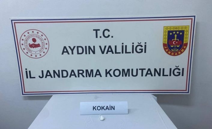 Otobüste seyahat ederken uyuşturucu ile yakalandı