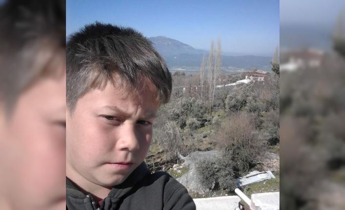 Otomobille çarpışan 15 yaşındaki motosiklet sürücüsü çocuk öldü