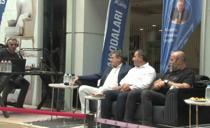 Oyuncu Çetin Altay ve Teknik Direktör Güvenç Kurtar Pendik’te söyleşiye katıldı