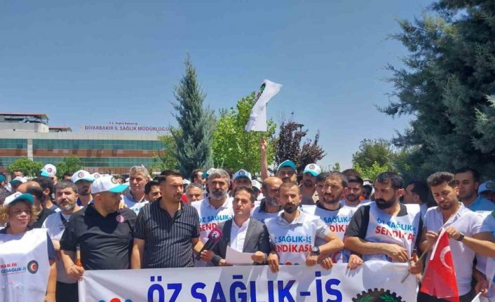 Öz Sağlık İş Sendikası Diyarbakır Şube Başkanı Aküzüm, sağlıkçılara bıçaklı saldırıyı kınadı