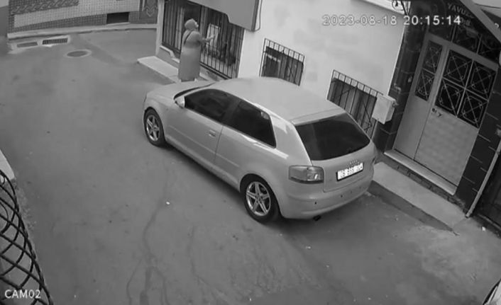 (ÖZEL) Çamaşır hırsızları kamerada... Biri seçti, beğendi, çaldı, diğeri kolaçan edip aldı