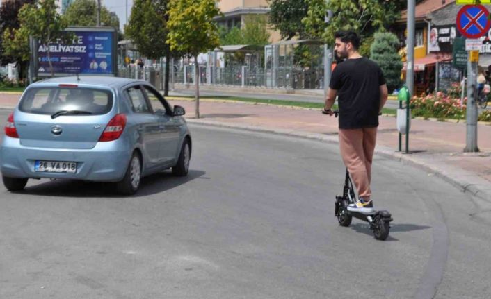 (ÖZEL) Elektrikli scooterlar geçtiğimiz yıl bin 840 adet kazaya karıştı