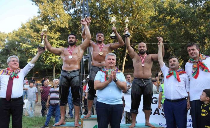 Pehlivanlar Kayapa’da kol bağladı