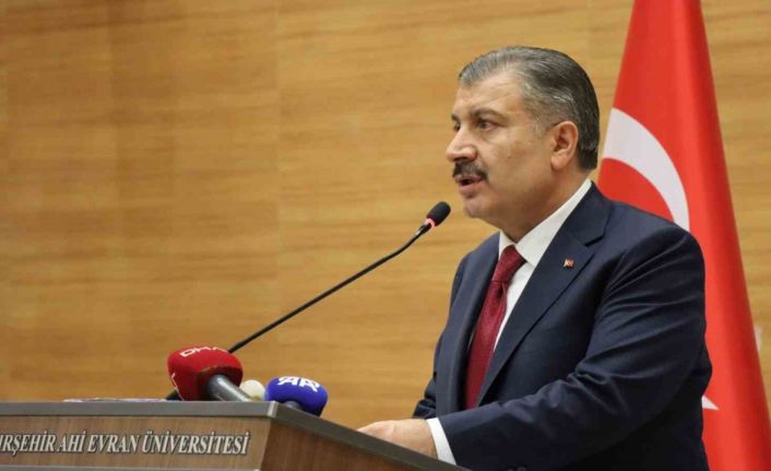 Sağlık Bakanı Koca: "Gençler, değerleri ve tarihlerine karşı tahrik edilmeye çalışılıyor"