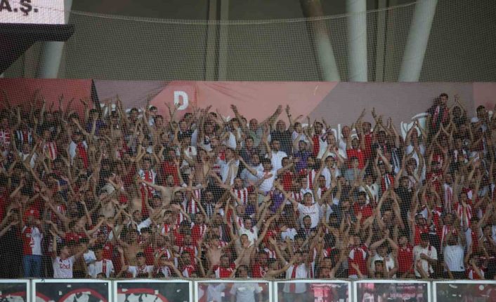 Samsunspor taraftarları takımını yalnız bırakmadı