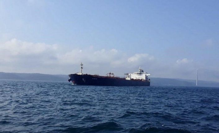Sarıyer açıklarında petrol tankeri arızası nedeniyle gemi trafiği askıya alındı