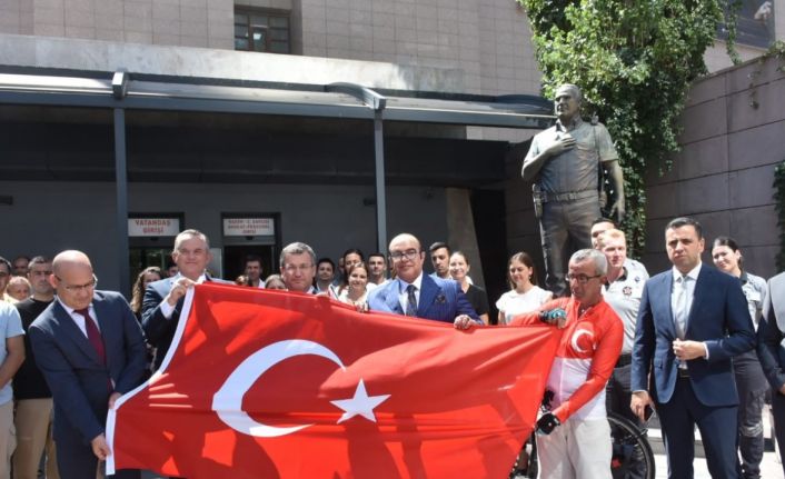 Şehit polis Fethi Sekin için bin 570 kilometre pedallayacak