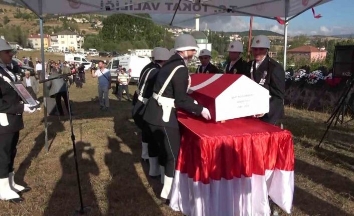 Şehit polis son yolculuğuna uğurlandı