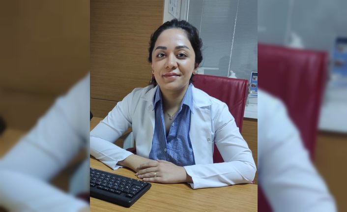 Selendi’ye atanan kadın hastalıkları ve doğum uzmanı göreve başladı