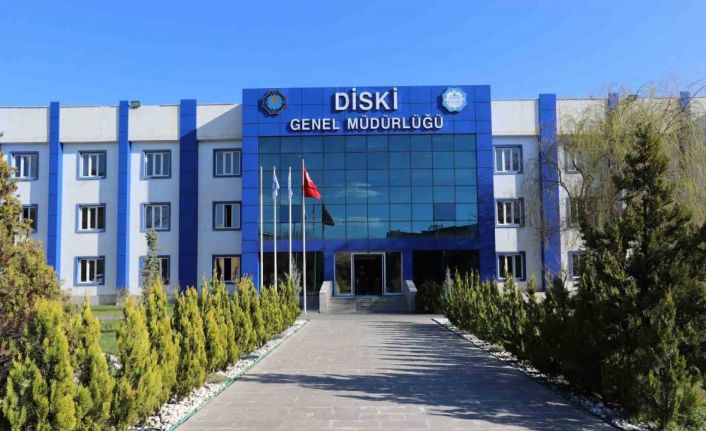 Su tasarrufu için iş yeri önü ve kaldırımı hortumla yıkama 1 ay boyunca yasaklandı