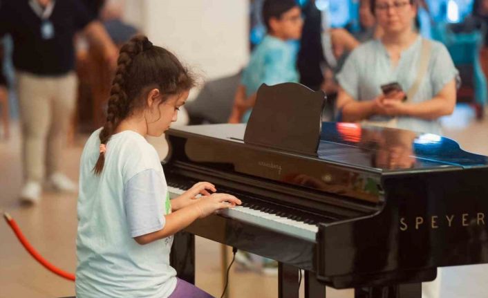 Sümela ve Palandöken Kültür Yolu Festivallerinde 3 milyon kişi kültür ve sanatla buluştu