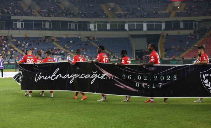 Trendyol Süper Lig: Atakaş Hatayspor: 0 - Kasımpaşa: 0 (İlk yarı)