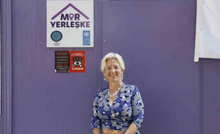 UNDP Türkiye Temsilcisi Louisa Vinton, çadır kentte “Mor Yerleşke”yi ziyaret etti