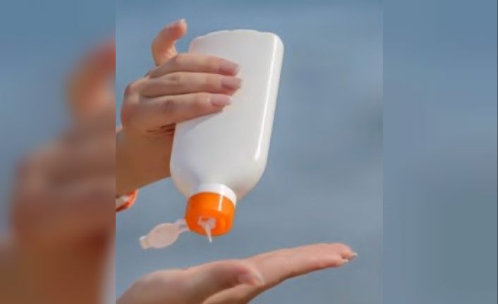 Uzmanlar uyardı; Güneş kremi deyip geçmeyin, doğru kullanım önemli