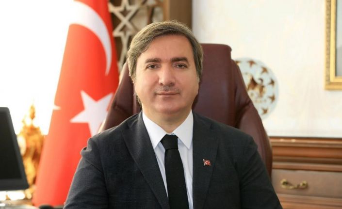 Vali Aydoğdu: “Tarihimizin altın sayfalarına yazılan 30 Ağustos Zaferi, Türk milletinin düşman işgaline karşı gösterdiği azim ve kahramanlığın bir simgesidir”