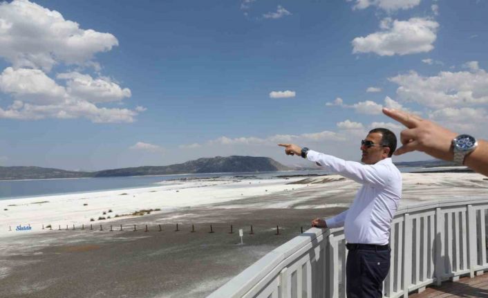 Vali Öksüz: “(Salda Gölü) Amacımız bu eşsiz mirası en iyi şekilde koruyarak gelecek kuşaklara taşımaktır”