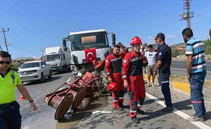 Yatağan’da beton mikseri ile traktör çarpıştı: 1 yaralı