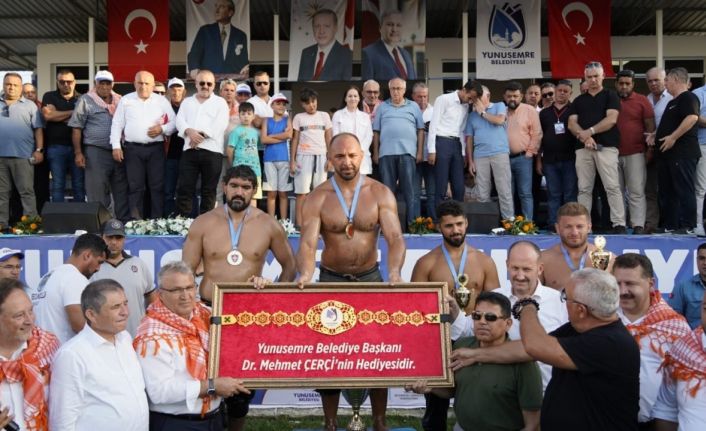 Yuntdağı’nın başpehlivanı Ali Gürbüz oldu