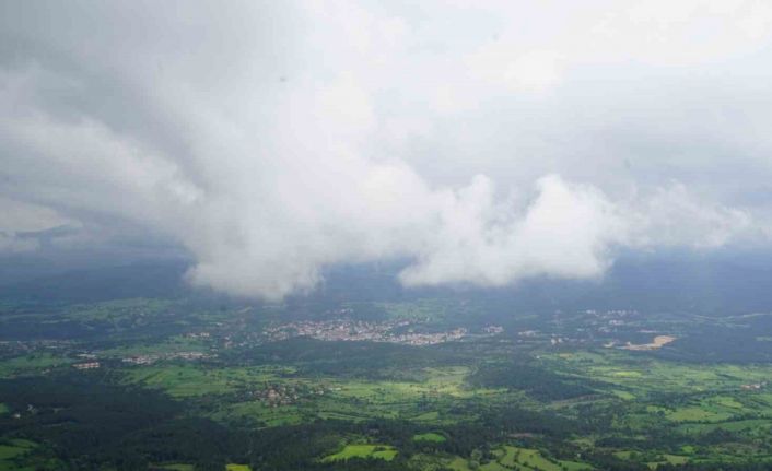 58 kilometrelik rota üzerinde birbirine bağlantılı 33 yayla ziyaretçilerine eşsiz bir doğa turu sunuyor