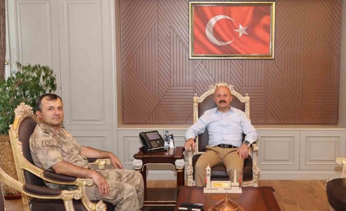 Adıyaman İl Jandarma Komutanı Kıdemli Albay Hikmet Uz oldu