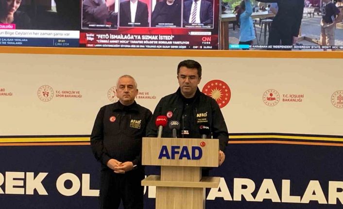 AFAD Başkanı Memiş: “Libya’ya gönderilmek üzerek 3 kargo uçağını, 4’er saat arayla planladık”