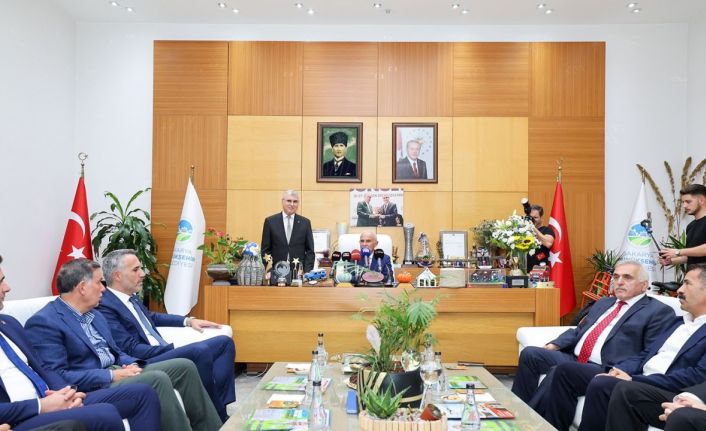 AK Parti Yerel Yönetimler Başkanı Yılmaz: "AK Parti siyaseti ideolojileri ön plana çıkaran bir siyasi hareket değildir”