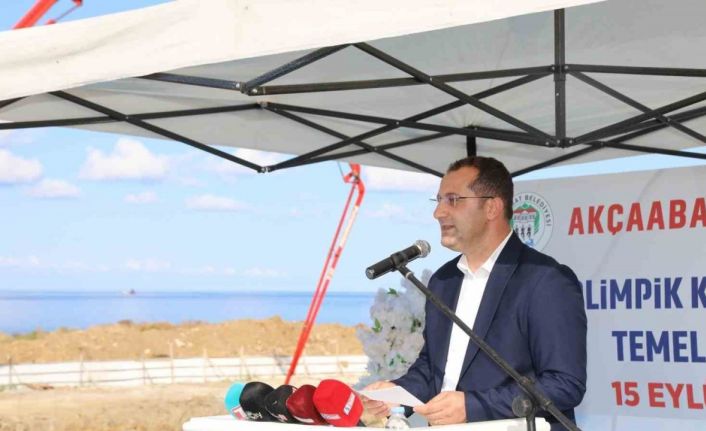 Akçaabat’ta yarı olimpik yüzme havuzunun temeli atıldı