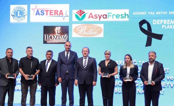 Akdeniz’den en fazla yaş meyve ve sebze ihracı yapan firmalara ödül