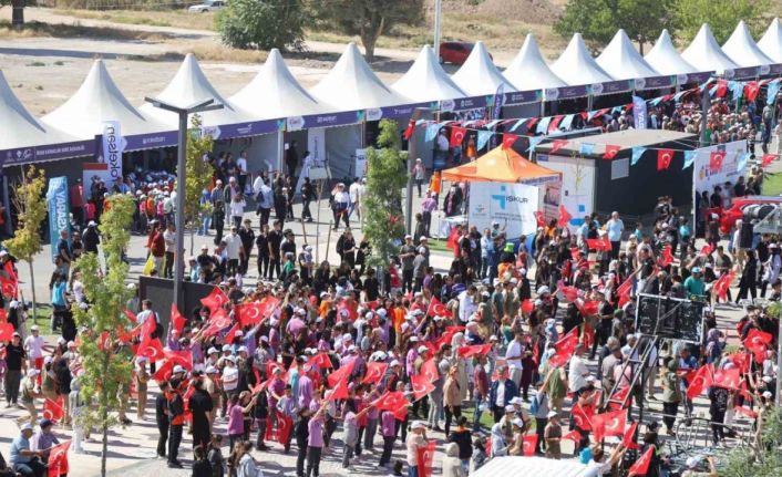 Aksaray’da Bilim Festivali coşkuyla başladı