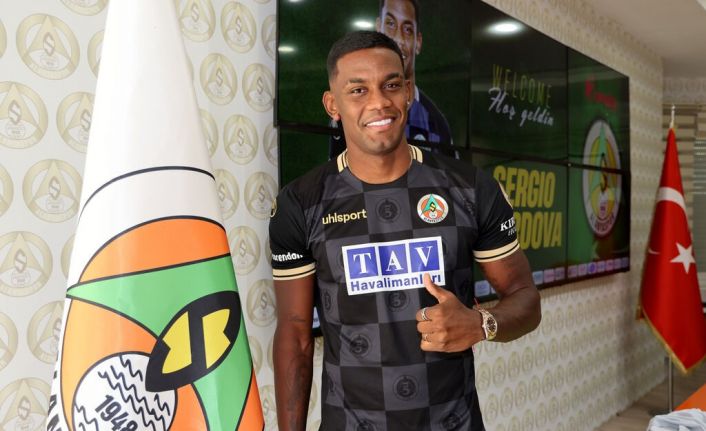 Alanyaspor, Sergio Cordova ile 4 yıllığına anlaştı