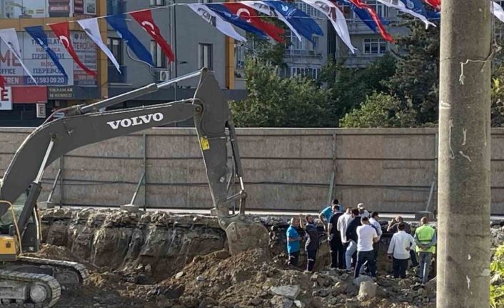 Avcılar’da İBB’nin çalışması sırasında doğalgaz borusu patladı: Mahalleli büyük panik yaşadı