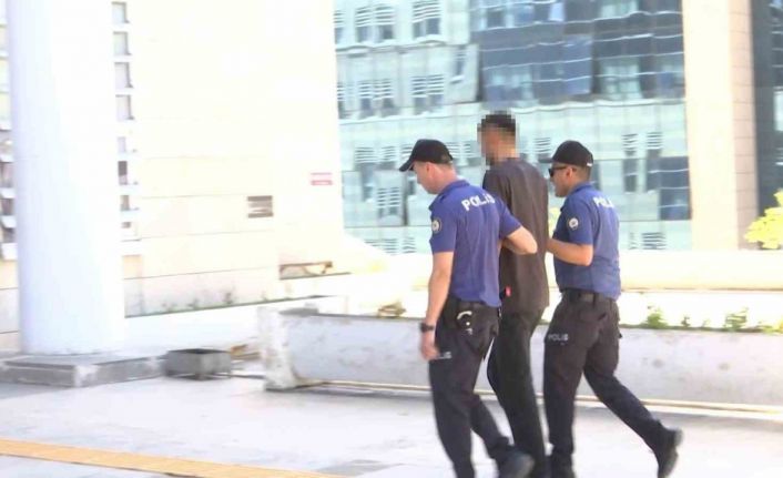 Basın mensubuna çekiçle saldıran zanlılar yakalandı