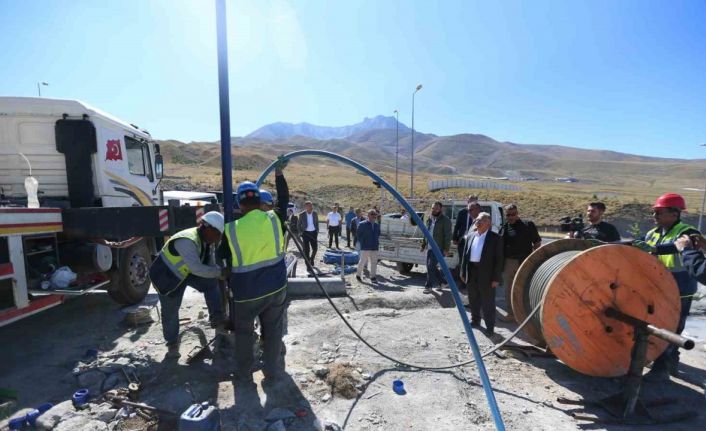 Başkan Büyükkılıç jeotermalde kararlı: Yeni hedef 420 metre