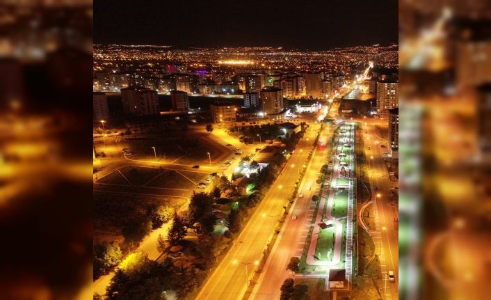 Başkan Çolakbayrakdar; “Projelerimizle daha modern ve akıllı şehirler inşa ediyoruz”