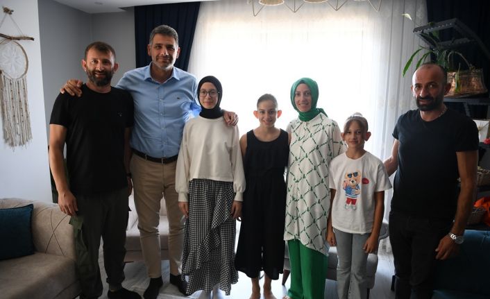 Başkan Kocaman: "Ecrin kızımız LGS Türkiye birincisi olarak bizlere gurur yaşattı"