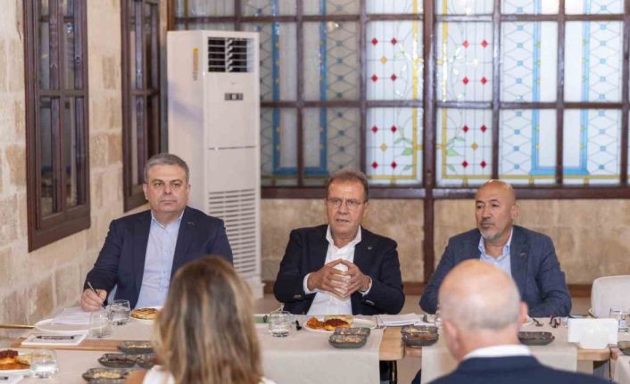 Başkan Seçer, Avrupa İmar ve Kalkınma Bankası yetkilileri ile bir araya geldi